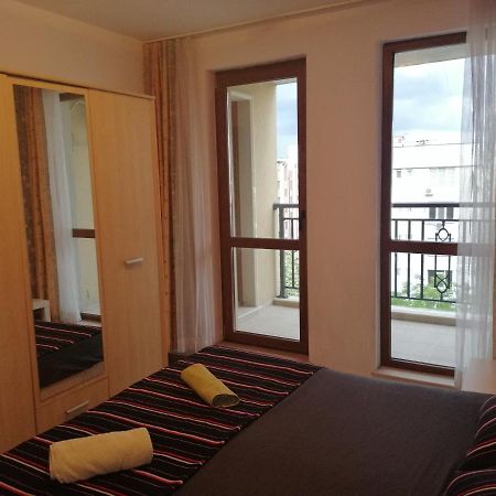 Four Seasons + Apartman Várna Kültér fotó